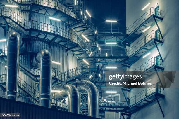 welcome to lunar industries. - chemiker stock-fotos und bilder