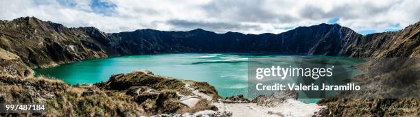 imponente quilotoa - imponente stock pictures, royalty-free photos & images