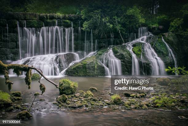 geratser wasserfall - wasserfall stock pictures, royalty-free photos & images