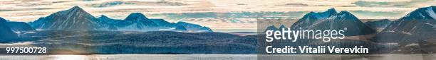 glacier venernbreen. spitsbergen. panorama - svalbard e jan mayen - fotografias e filmes do acervo
