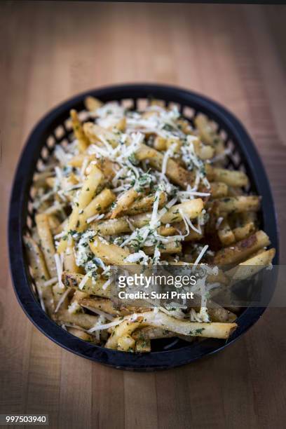 garlic cheese fries - suzi pratt stock pictures, royalty-free photos & images