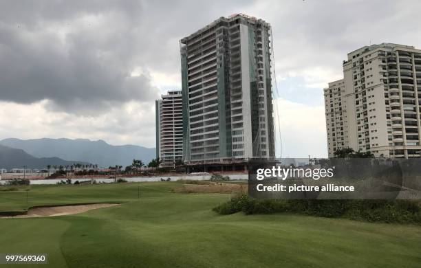 The mostly empty Olympic golf course in Rio de Janeiro, Brazil, 22 July 2017. Photo: Georg Ismar/dpa