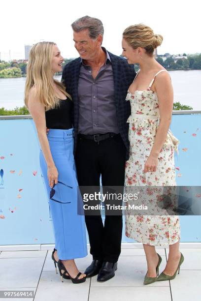 Amanda Seyfried, Pierce Brosnan and Lily James during the Mamma Mia! Here we go again' Musical Photo Call on July 12, 2018 in Hamburg, Germany.