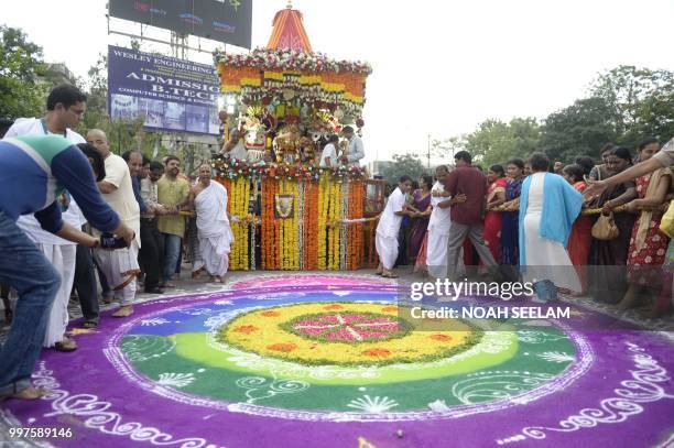 Krishna Rope 4,207 Krishna Devotees Stock Photos, High-Res Pictures, and Images ...