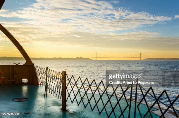 golden sunrise over the verrazano bridge - verrazano stock pictures, royalty-free photos & images