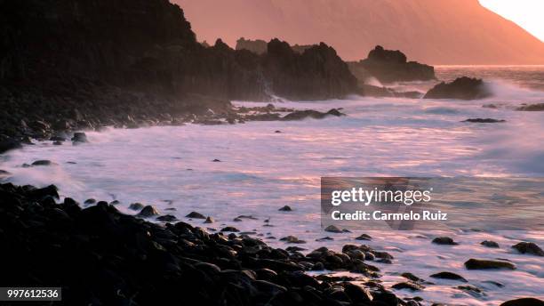 sunset in el hierro coast - carmelo 個照片及圖片檔