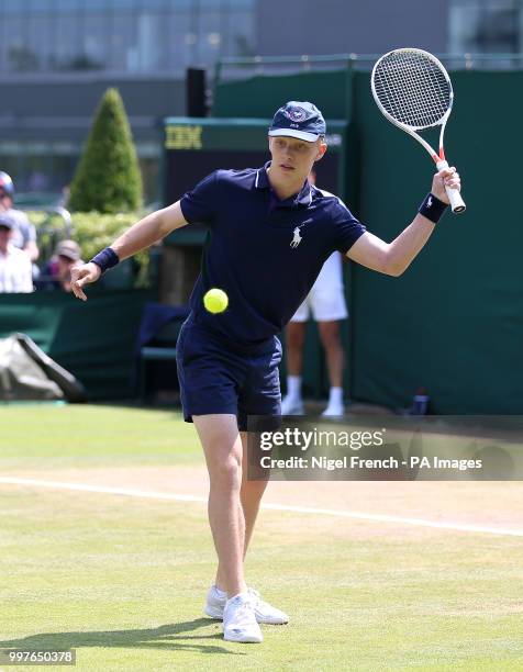Leconte Head Racket 3,142 Leconte Henri Stock Photos, High-Res Pictures, and Images - Getty ...