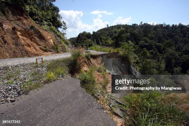 landslide - roadside challenge stock pictures, royalty-free photos & images