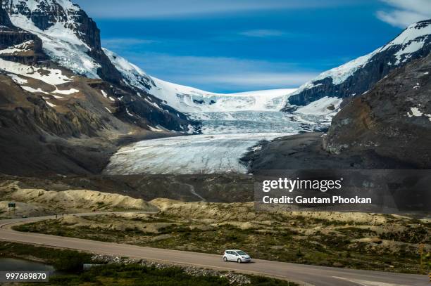 athabasca glacier - columbia icefield stock pictures, royalty-free photos & images