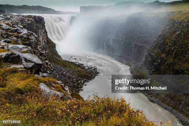 iceland-dettifoss - dettifoss fotografías e imágenes de stock