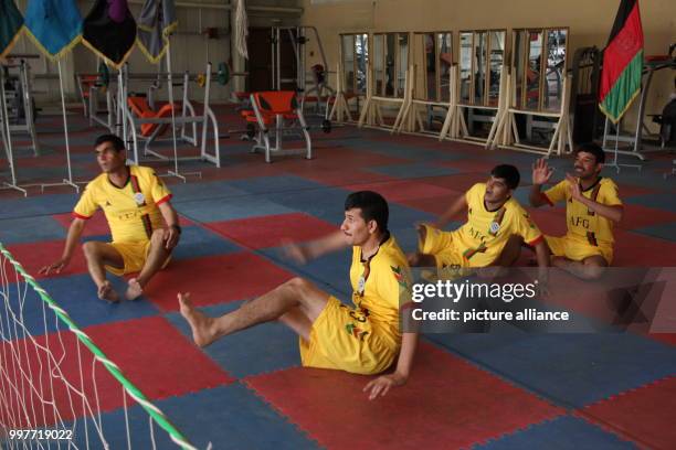 Former Afghan soldiers train for the Invictus Games in Canada in a sports hall of the Afghan Army in Kabul, Afghanistan, 20 July 2017. The Invictus...