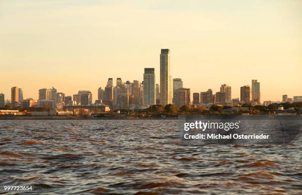 skyline of buenos aires - buenos aires skyline stock pictures, royalty-free photos & images