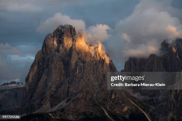 last light on langkofel - klein foto e immagini stock