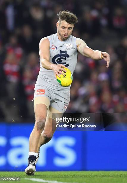 Dale Thomas of the Blues during the round 17 AFL match between the St Kilda Saints and the Carlton Blues at Etihad Stadium on July 13, 2018 in...