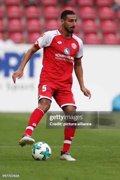 Mainz's José Rodriguez on the ball during the international club friendly soccer match between FSV Mainz 05 and Newcastle United in Mainz, Germany,...