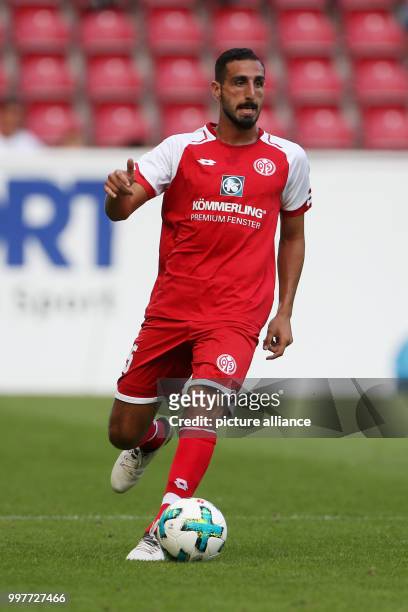 Mainz's José Rodriguez on the ball during the international club friendly soccer match between FSV Mainz 05 and Newcastle United in Mainz, Germany,...