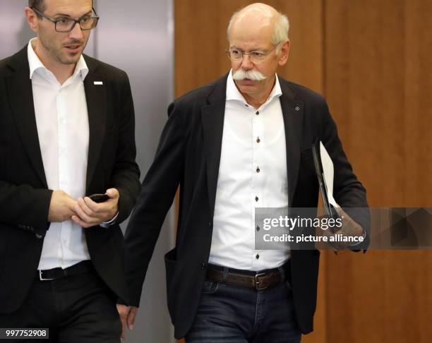 Dieter Zetsche , Chairman of the Board at Daimler AG comes out of the Federal Ministry of the Interior after a summit on diesel and the reduction of...