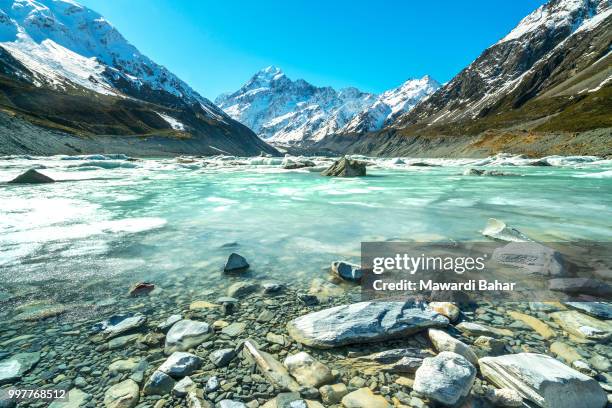 mueller glacier aoraki mt cook national par, south island, new zealand - mt cook fotografías e imágenes de stock