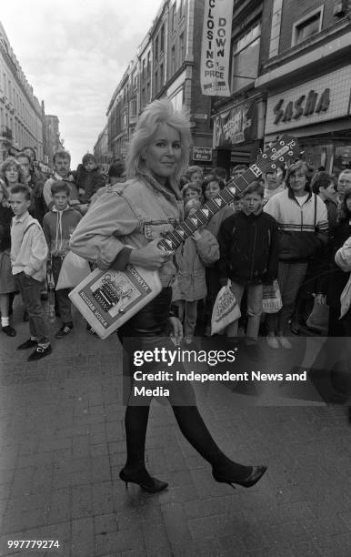 Singer Lita Ford in Henry Street, circa October 1988 . .