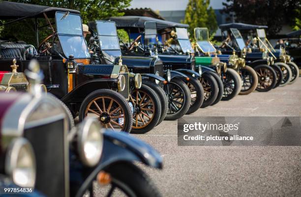 Classic Rides 204 Classic Car Ride Stock Photos, High-Res Pictures, and Images ...