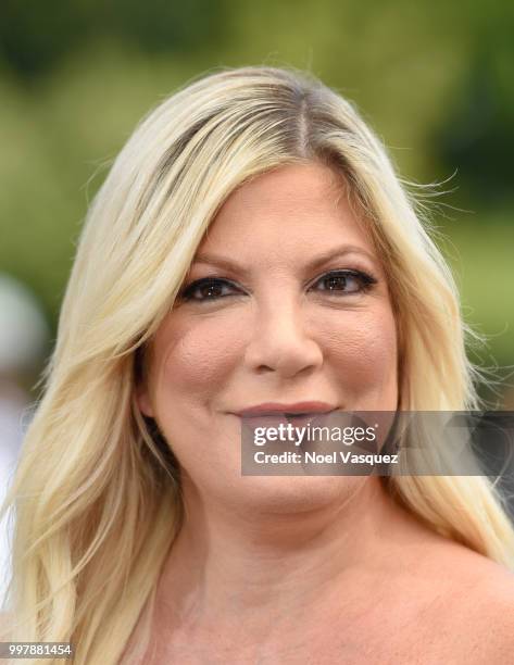 Tori Spelling visits "Extra" at Universal Studios Hollywood on July 13, 2018 in Universal City, California.