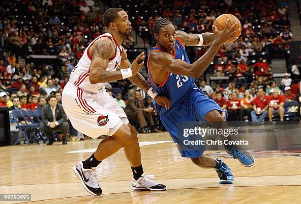 Larry Owens of theTulsa 66ers drives to the basket against Antonio Anderson of the Rio Grande Valley Vipers in Game Two of the 2010 NBA D-League...