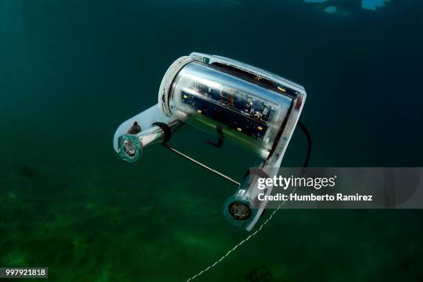 underwater rov. - macchina fotografica subacquea foto e immagini stock
