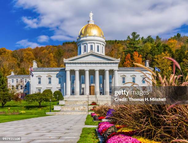 vt-montpelier-state capitol building - vermont stock-fotos und bilder