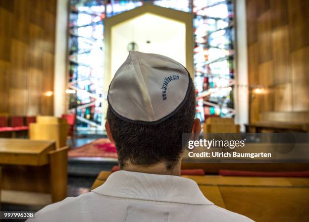 History repeats itself - Jews in Germany. Interior view of the synagogue of the synagogue community Bonn. Member of the Jewish community Bonn with...
