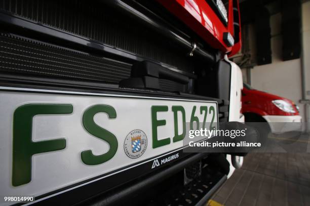 Fire Engine Number 662 Airport Fire Engine Stock Photos, High-Res Pictures, and Images ...