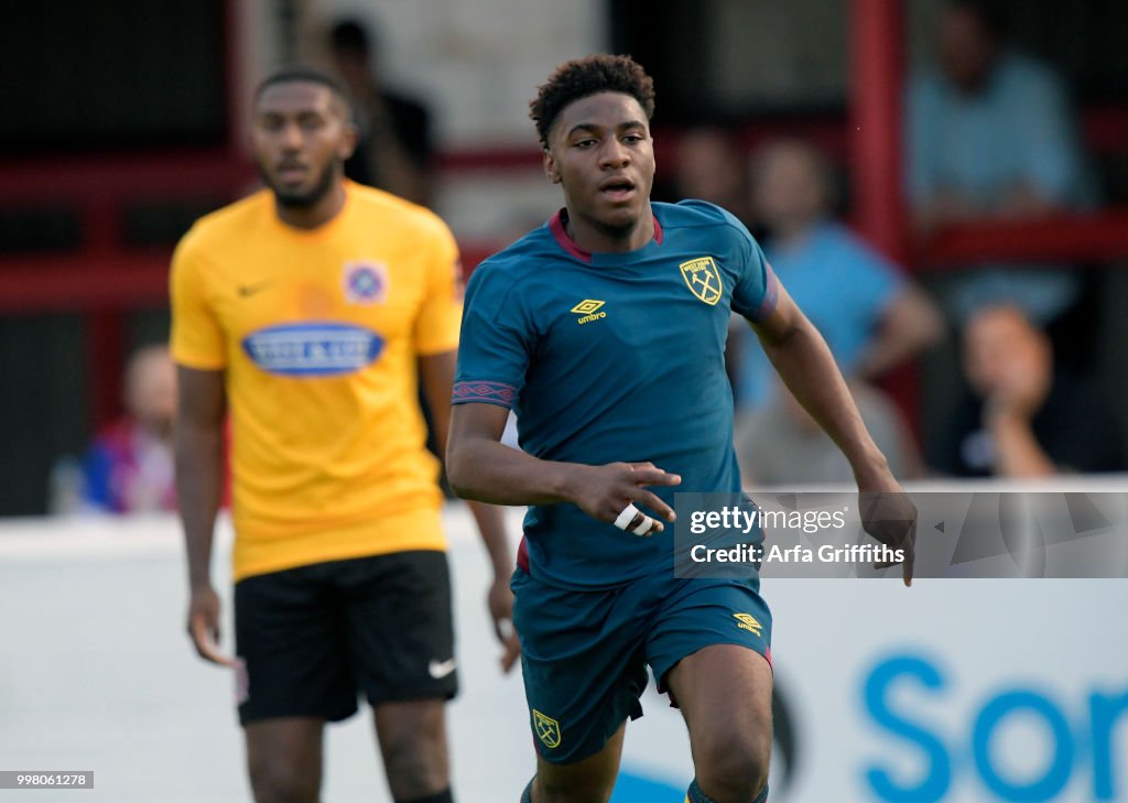 Dagenham and Redbridge v West Ham United - Premier League 2