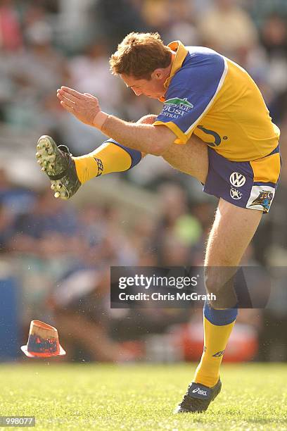 Jason Taylor of the Eels in action during the NRL fourth qualifying final between the Parramatta Eels and the New Zealand Warriors held at Parramatta...