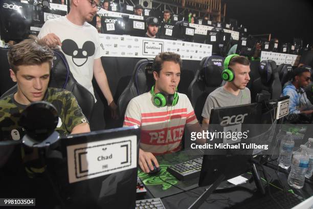 Actor Charlie DePew plays a game at the Twitch Prime and PUBG Battlegrounds Squad Showdown gaming event on July 13, 2018 in Los Angeles, California.