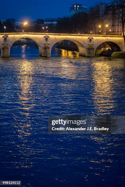 pont marie - pont architecture stock-fotos und bilder