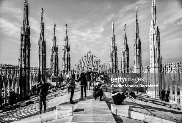 milan from the top of the duomo cathedral - bertolazzi stock-fotos und bilder