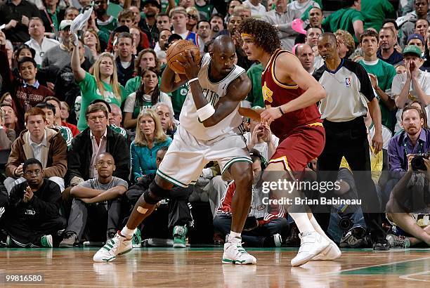 Kevin Garnett looks to move against Anderson Varejao of the Cleveland Cavaliers of the Boston Celtics in Game Four of the Eastern Conference...