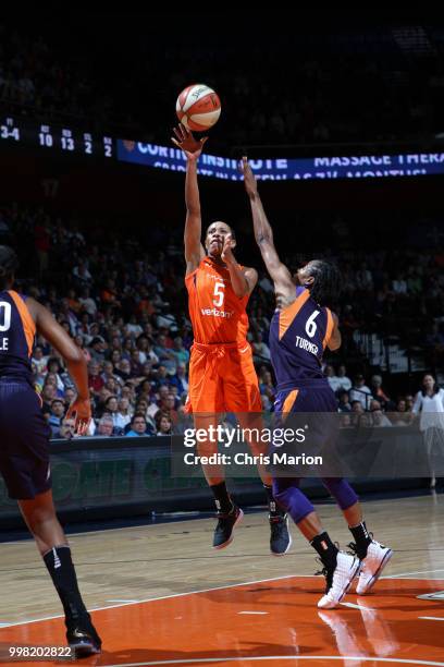 Jasmine Thomas of the Connecticut Sun shoots the ball against the Phoenix Mercury on July 13, 2018 at the Mohegan Sun Arena in Uncasville,...