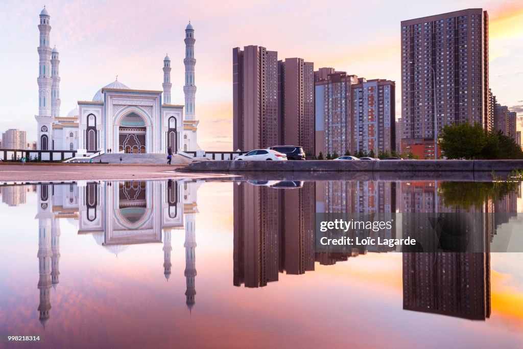 Khazret Sultan Mosque in Astana