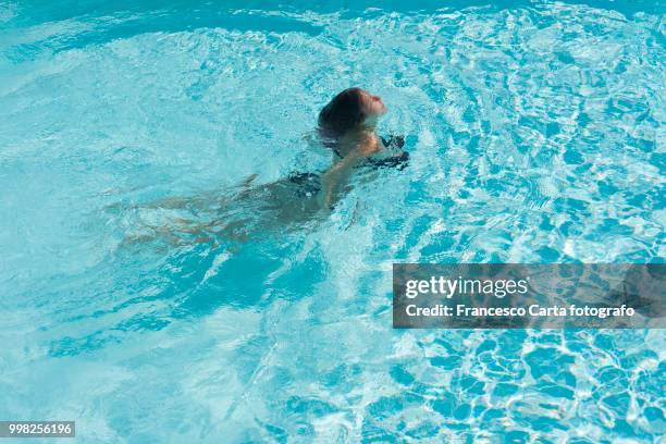 summer in the pool - carta stock pictures, royalty-free photos & images