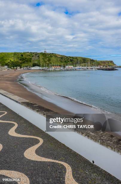 a shoreline in portugal - sandy taylor stock pictures, royalty-free photos & images