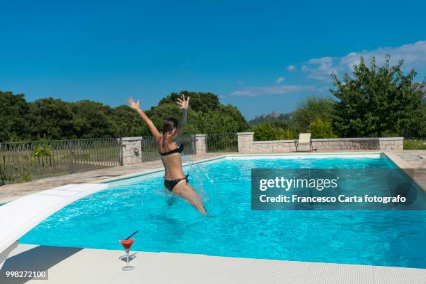 summer in the pool - tempio pausania foto e immagini stock