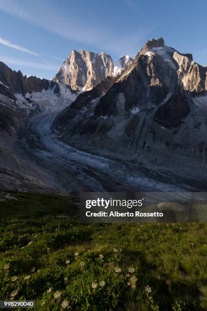 leschaux glacier - rossetto stock-fotos und bilder