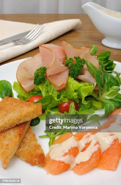 appetizer of jamon with vegetables - jamon stockfoto's en -beelden