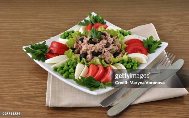 tuna salad and vegetables - seafood salad stock pictures, royalty-free photos & images
