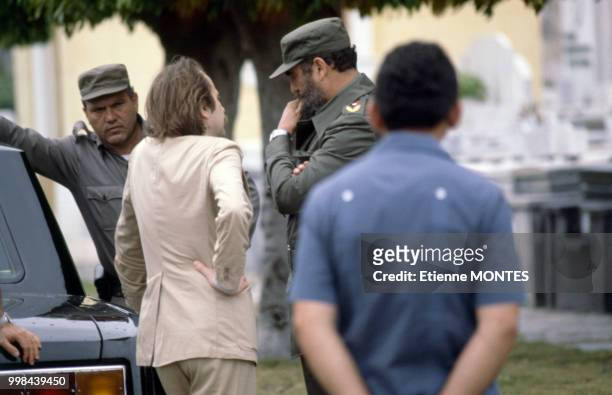 Fidel Castro et Régis Debray à La Havane le 28 avril 1980, Cuba.