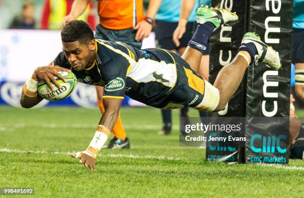 Isi Naisarani of the Brumbies scores a try during the round 19 Super Rugby match between the Waratahs and the Brumbies at Allianz Stadium on July 14,...