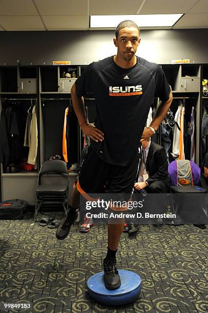 Channing Frye of the Phoenix Suns warms up in the locker room before taking on the Los Angeles Lakers in Game One of the Western Conference Finals...