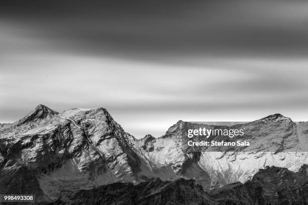 pizzo di cassimoi e piz jut - sala stock pictures, royalty-free photos & images