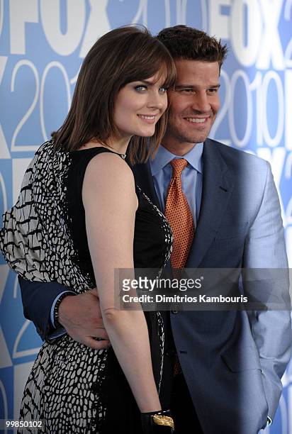 Actors Emily Deschanel and David Boreanaz attend the 2010 FOX Upfront after party at Wollman Rink, Central Park on May 17, 2010 in New York City.