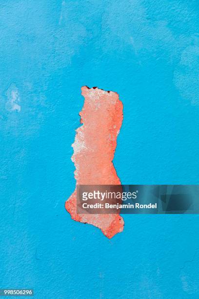 peeling paint - benjamin rondel stock pictures, royalty-free photos & images